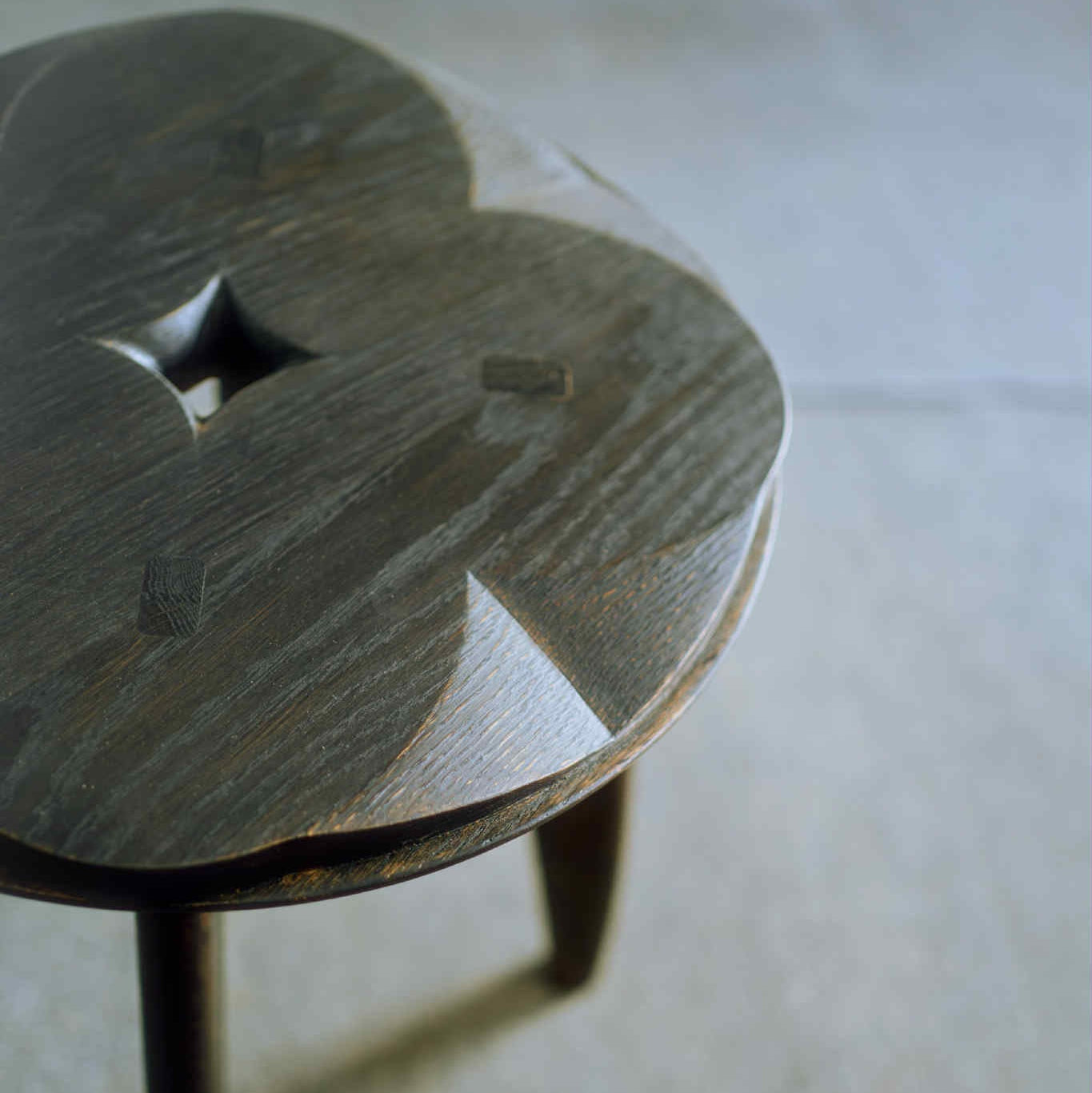 花束凳 Hanataba stool