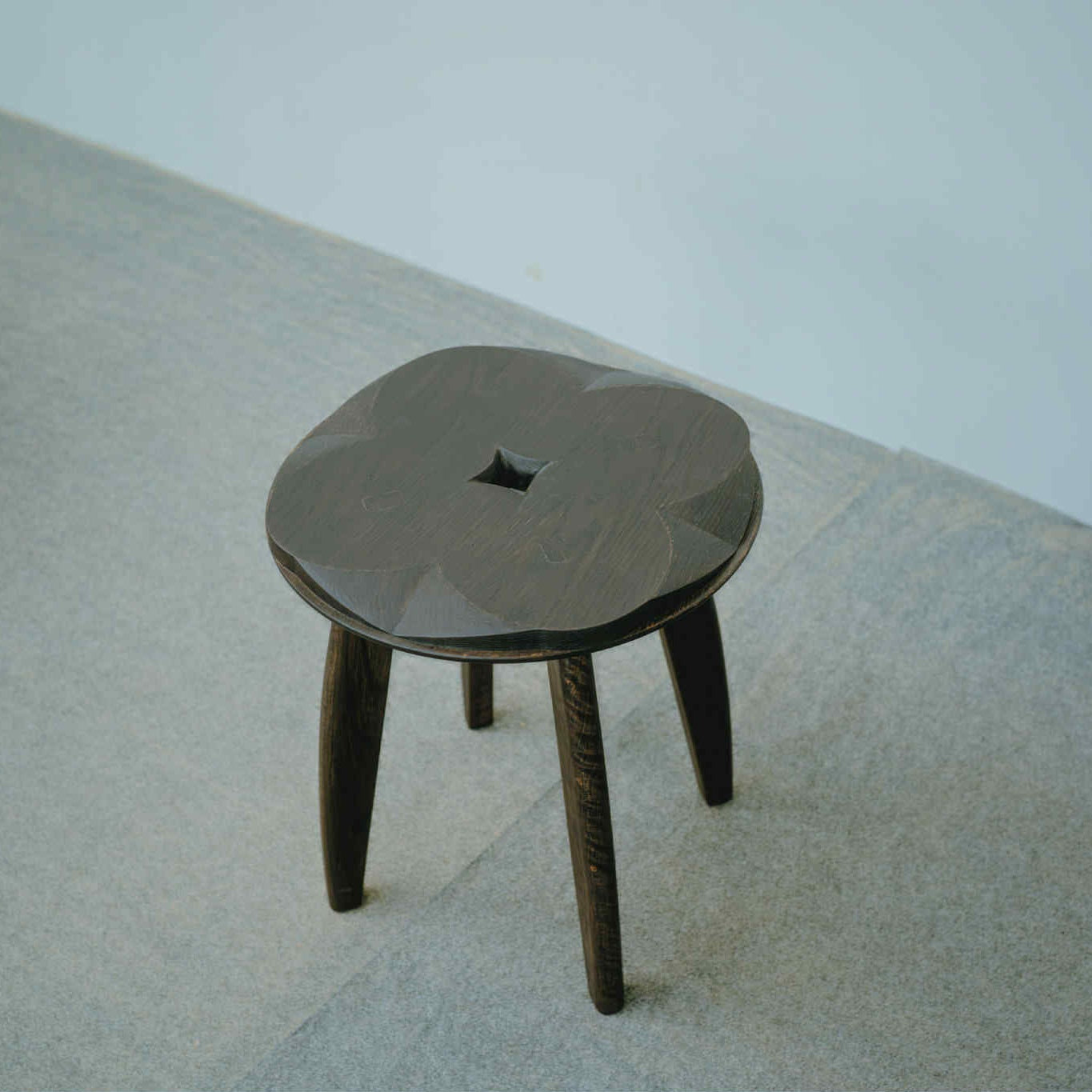 花束凳 Hanataba stool