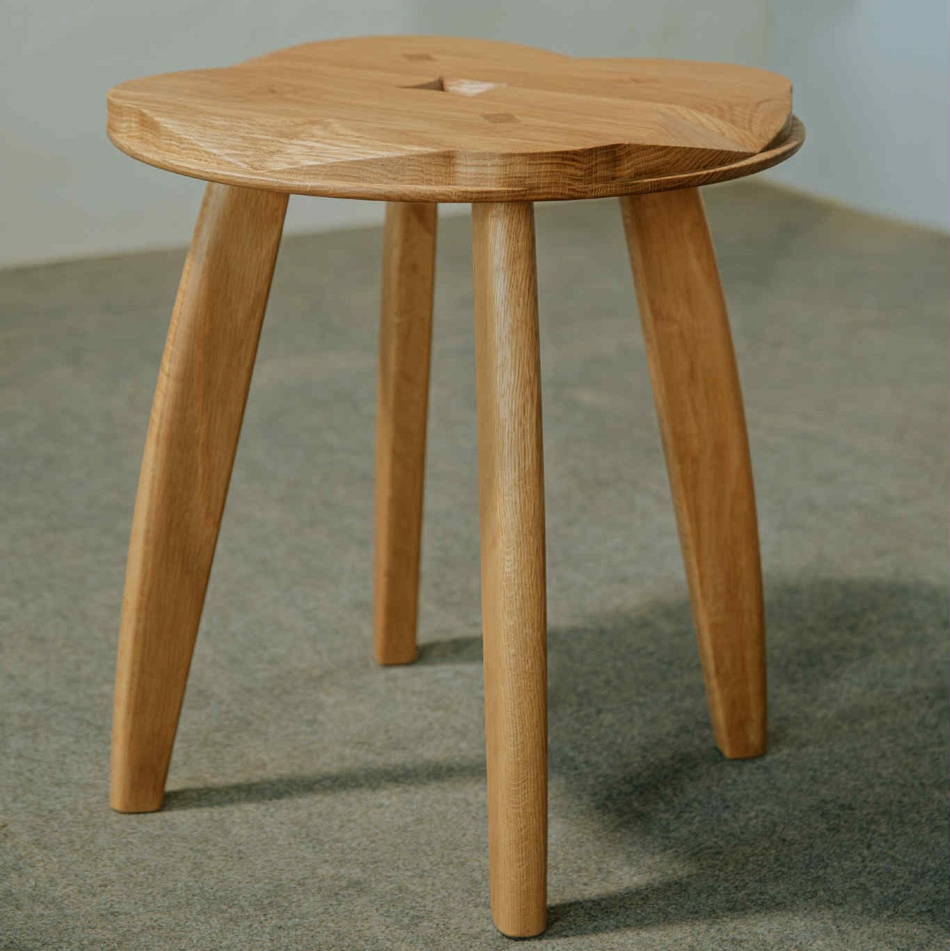 花束凳 Hanataba stool