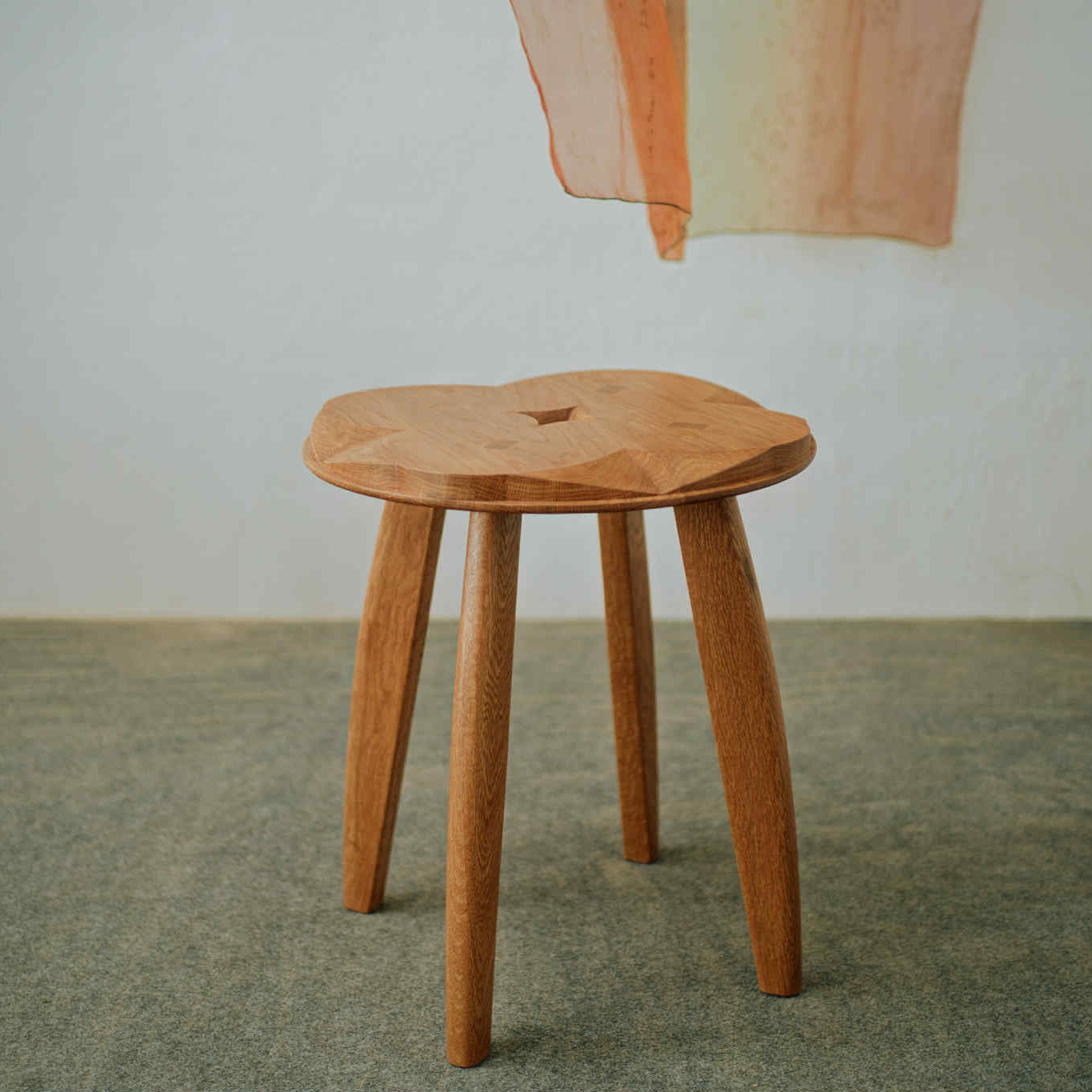 花束凳 Hanataba stool