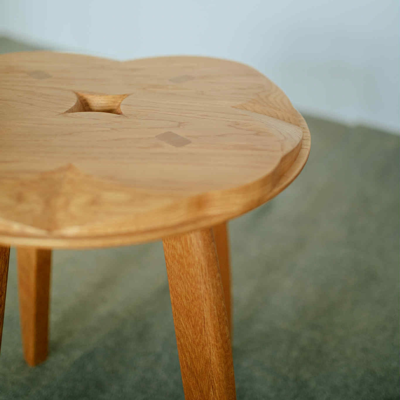 花束凳 Hanataba stool
